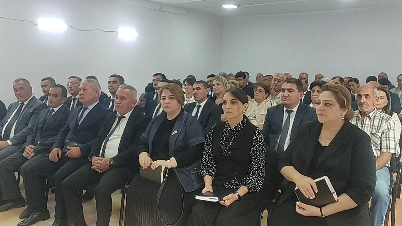 Seymur Orucov vətəndaşların müraciətlərini dinlədi - FOTOLAR